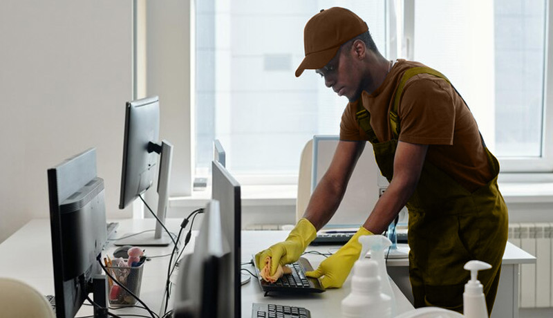 Computer Rooms Cleaning Services